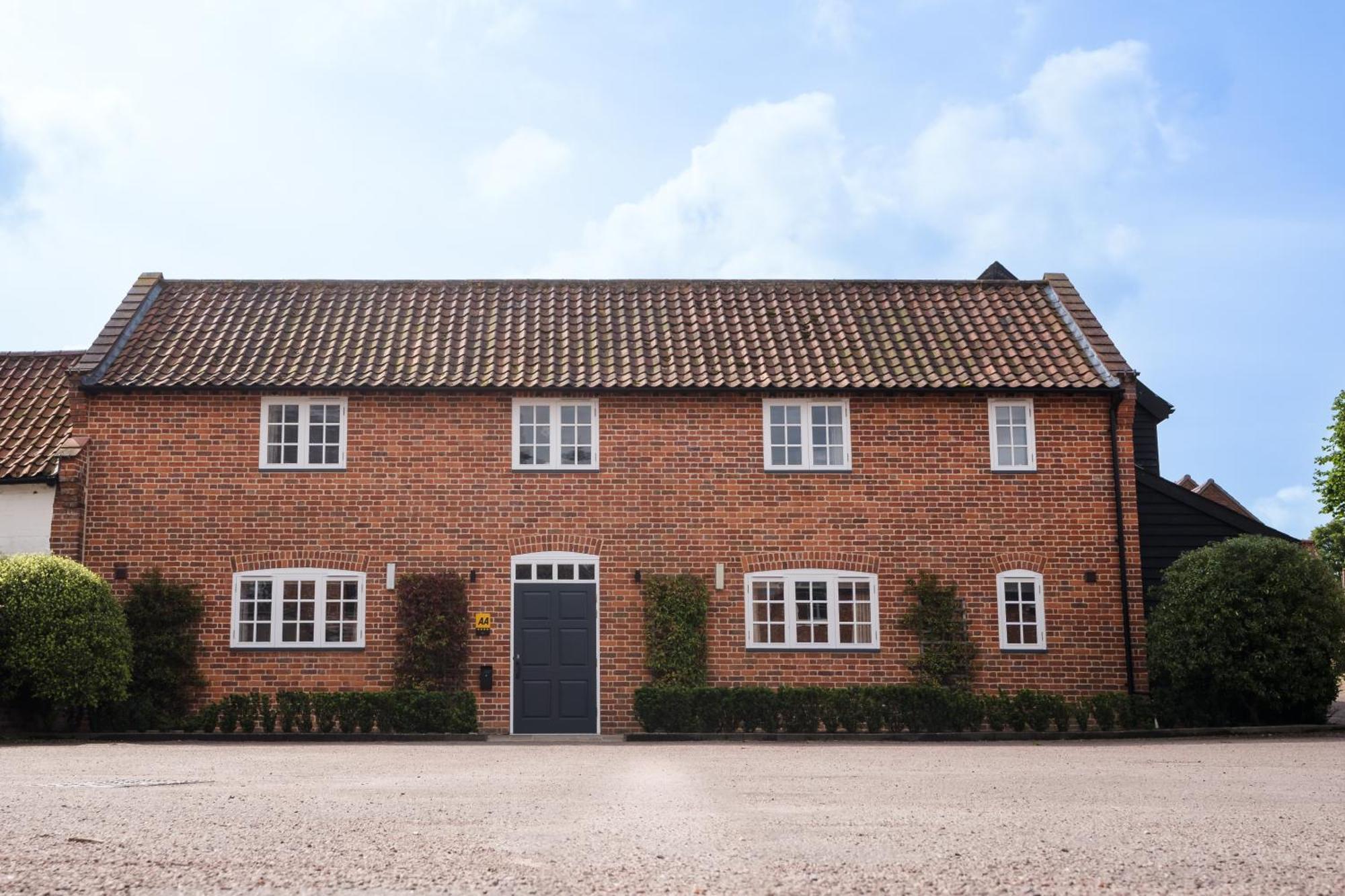 Bed and breakfast The Loddon Swan Extérieur photo