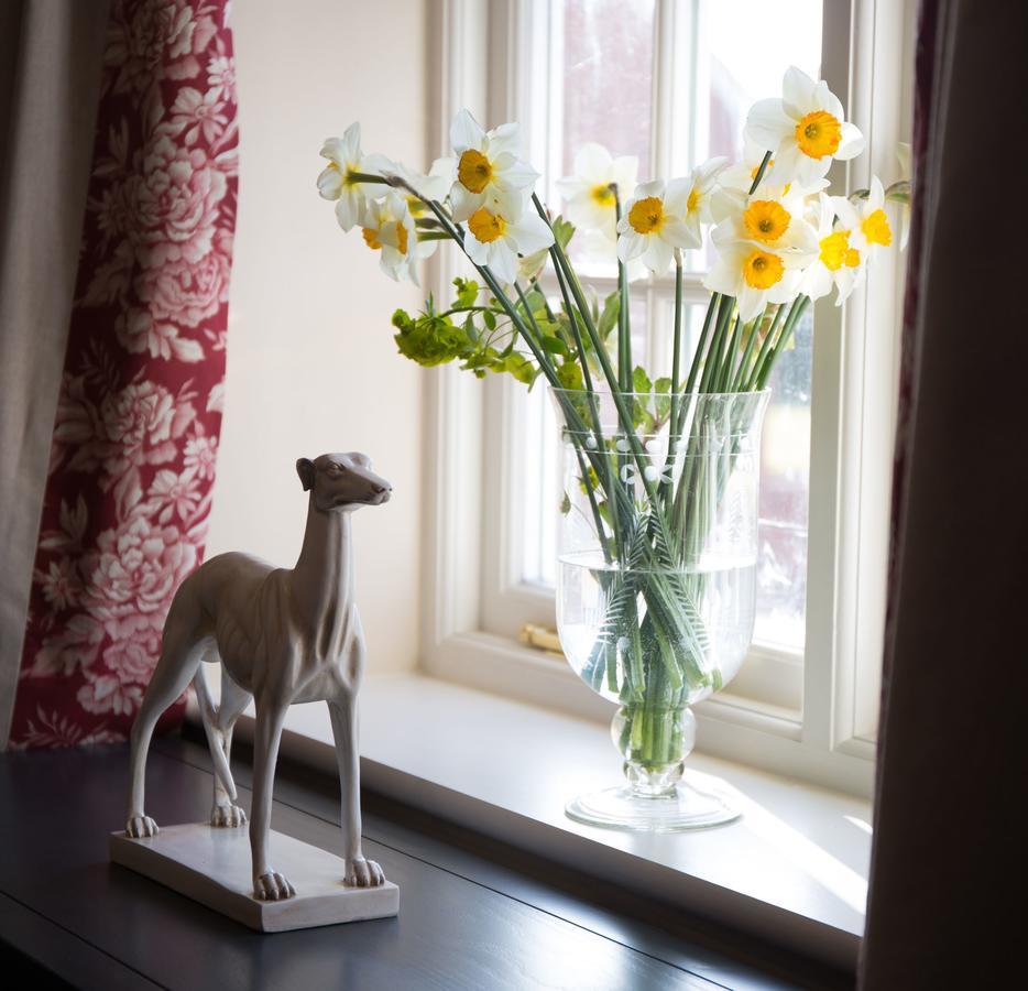 Bed and breakfast The Loddon Swan Extérieur photo