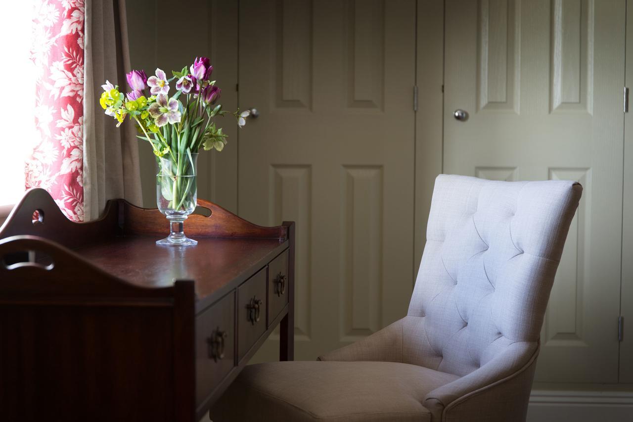 Bed and breakfast The Loddon Swan Extérieur photo